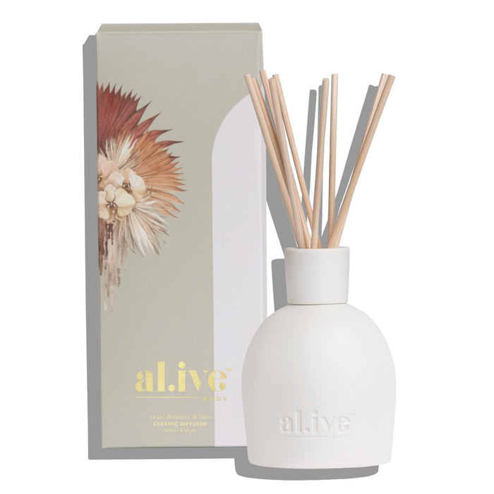 SWEET DEWBERRY & CLOVE DIFFUSER - Winston and Finch